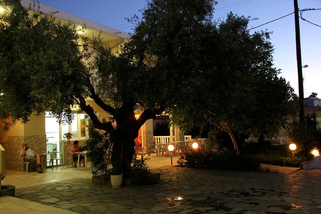 ארכאנגלוס Hotel Ikaros מראה חיצוני תמונה