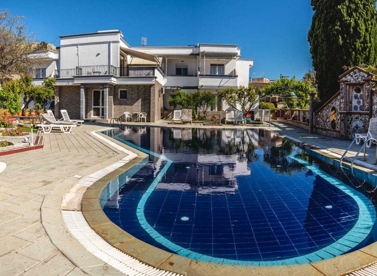 ארכאנגלוס Hotel Ikaros מראה חיצוני תמונה