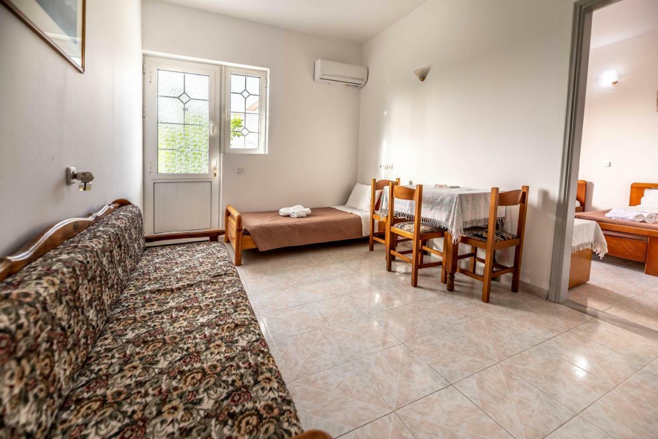 ארכאנגלוס Hotel Ikaros מראה חיצוני תמונה