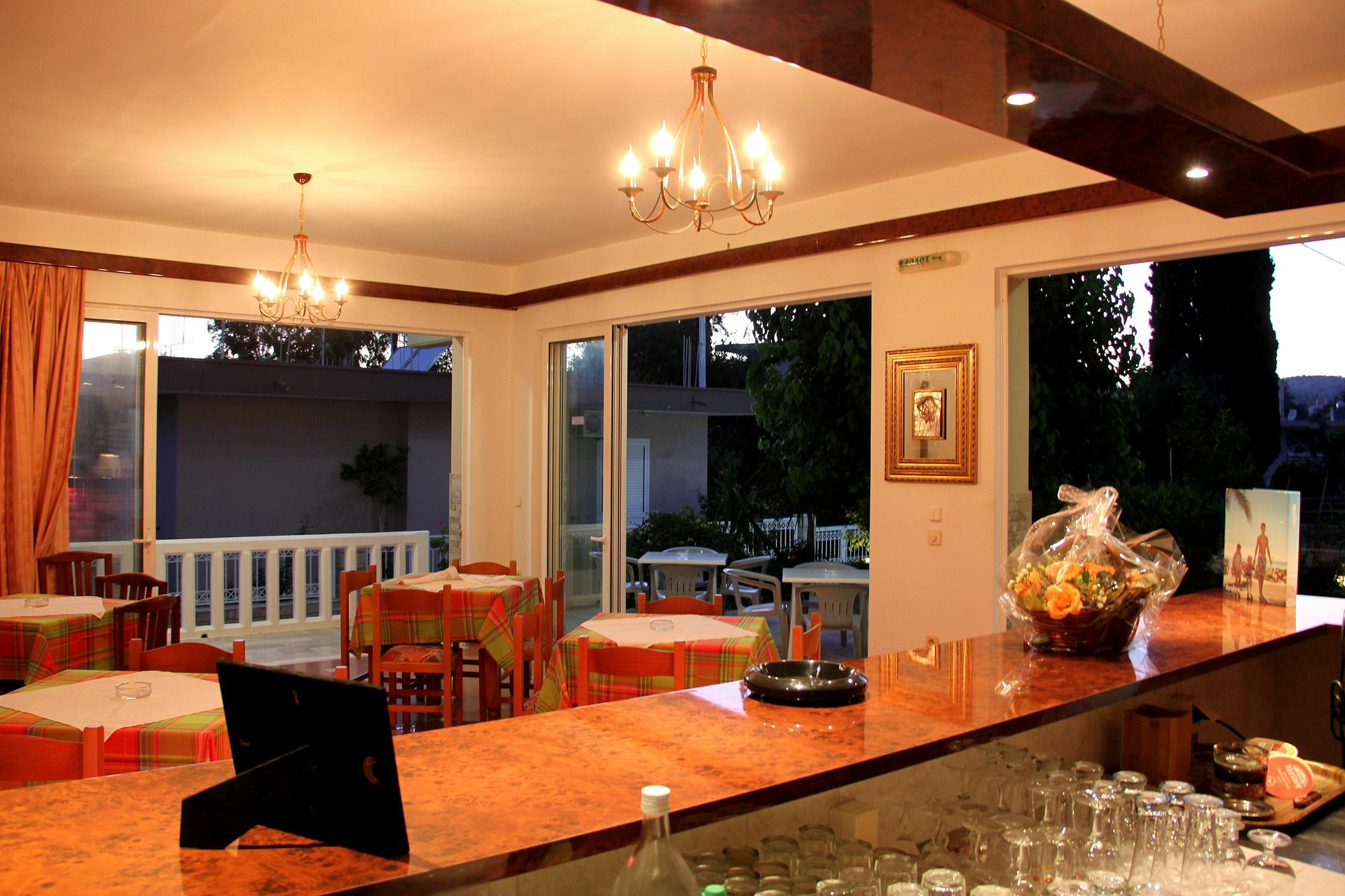 ארכאנגלוס Hotel Ikaros מראה חיצוני תמונה